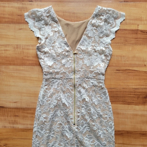 ABS Allen Schwartz White/Cream Lace Cap Sleeve Dress Size XS - Picture 6 of 13